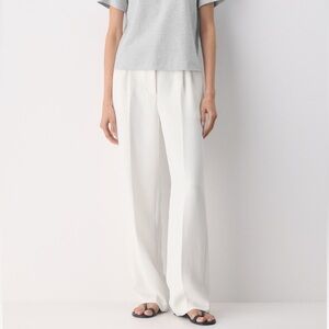 Aritzia Effortless Pants (Crepette Material) in Light Birch